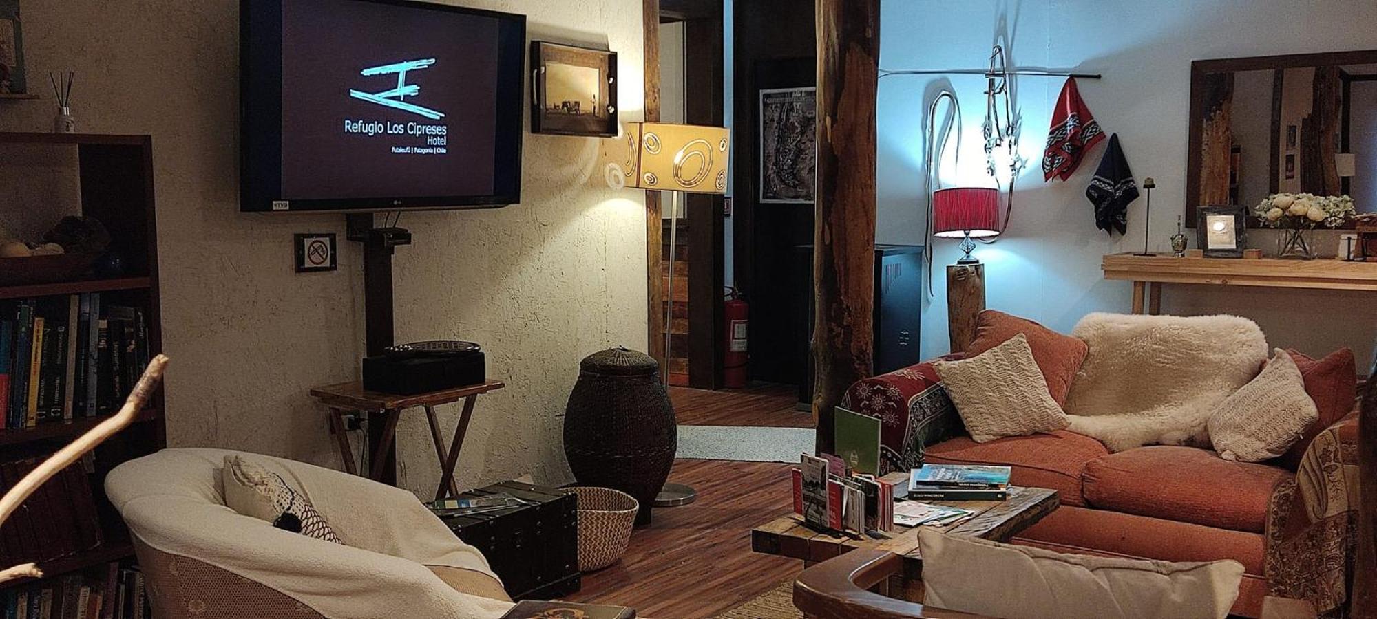 Refugio Los Cipreses Hotel Futaleufú 外观 照片